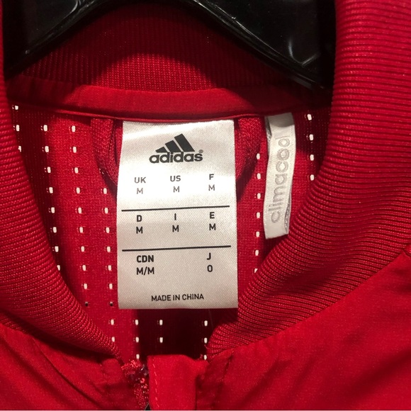 RED BULLS x ADIDAS track jacket full zip NWT size medium 🐝 - Picture 11 of 12